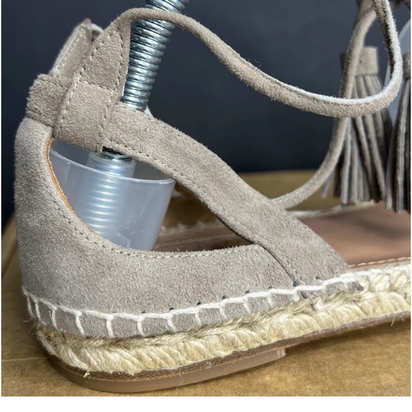 Aquazzura Flat Sunshine Espadrilles Suede Pom Pom Tie Womens EU 38 NWOB - Picture 5 of 12